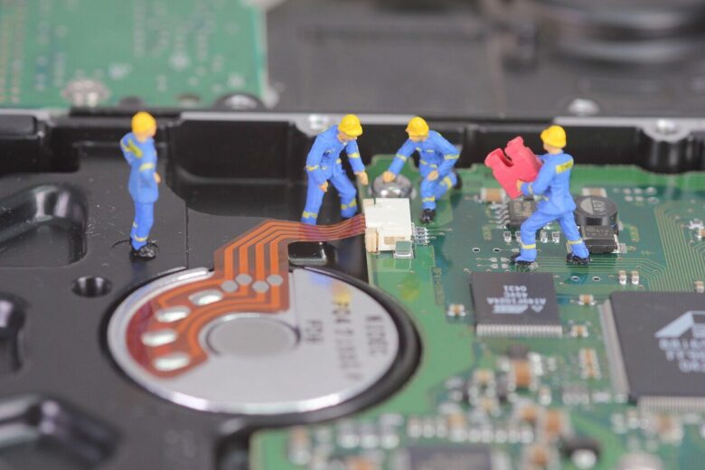 computer, hard drive, miniature figures, microchip, technology, electronics, hdd, ide, sata, data store, storage medium, mechanic, lüttje lüüd, workers, protective clothing, work clothing, technician, handyman, machine, repair, maintenance, work, workwear, security, drive shaft, rusty, old, miniature figure, model train figure, toy, miniature, art, creative, small, little man, figurines, tiny, model construction figure, humorous, fun, h0, 1 87, lüttje, circuit board, chip, hardware, pc, processor, hard drive, hard drive, hard drive, hard drive, hard drive, microchip, microchip, microchip, microchip, microchip, technology, hdd, hdd, hdd, technician, technician, handyman, handyman, maintenance, miniature, chip, processor, processor